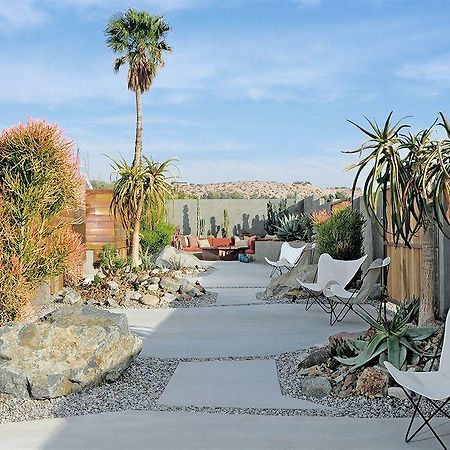 Hotel Lautner Desert Hot Springs Exterior photo