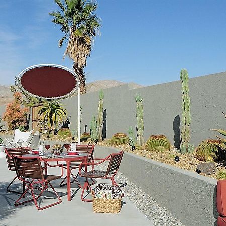 Hotel Lautner Desert Hot Springs Exterior photo