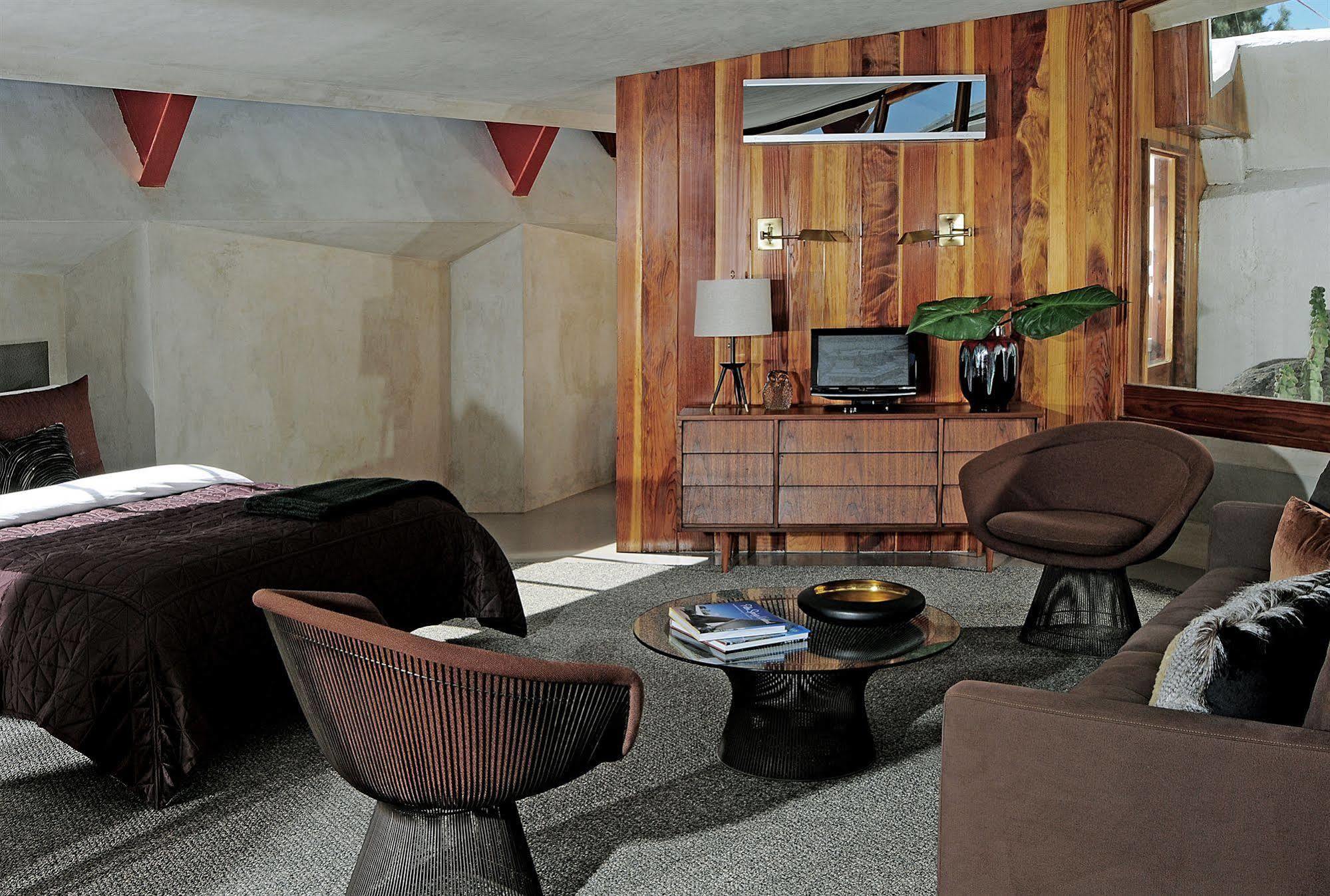 Hotel Lautner Desert Hot Springs Exterior photo