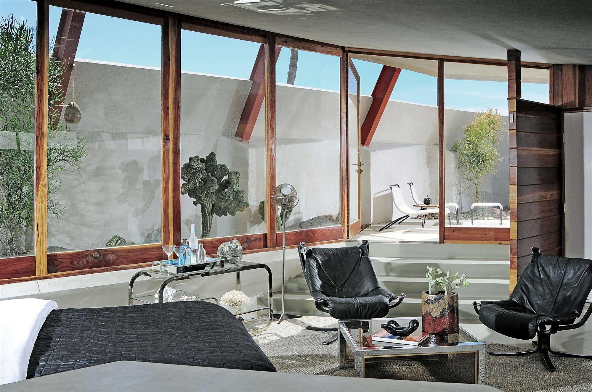 Hotel Lautner Desert Hot Springs Exterior photo