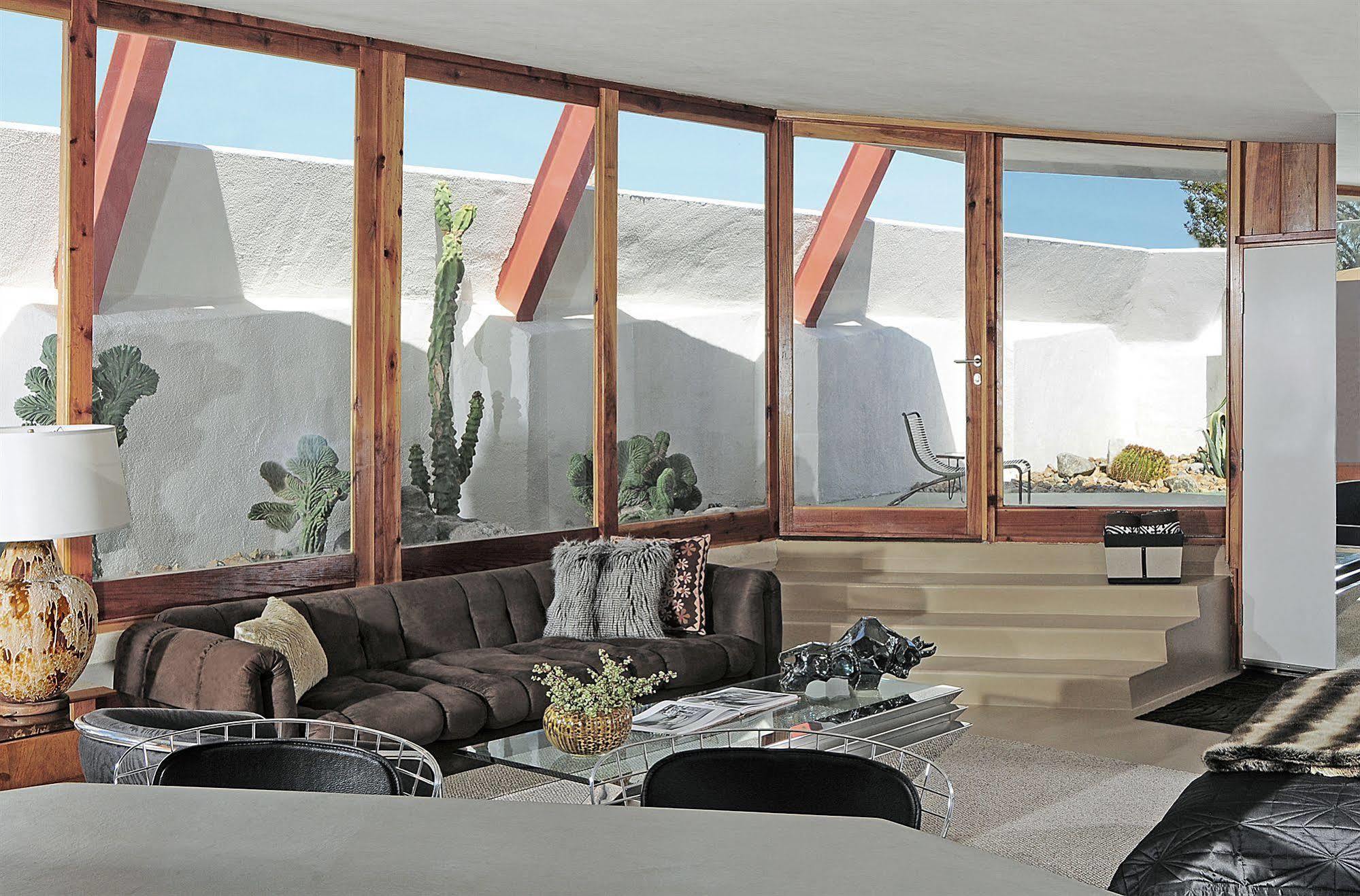 Hotel Lautner Desert Hot Springs Exterior photo