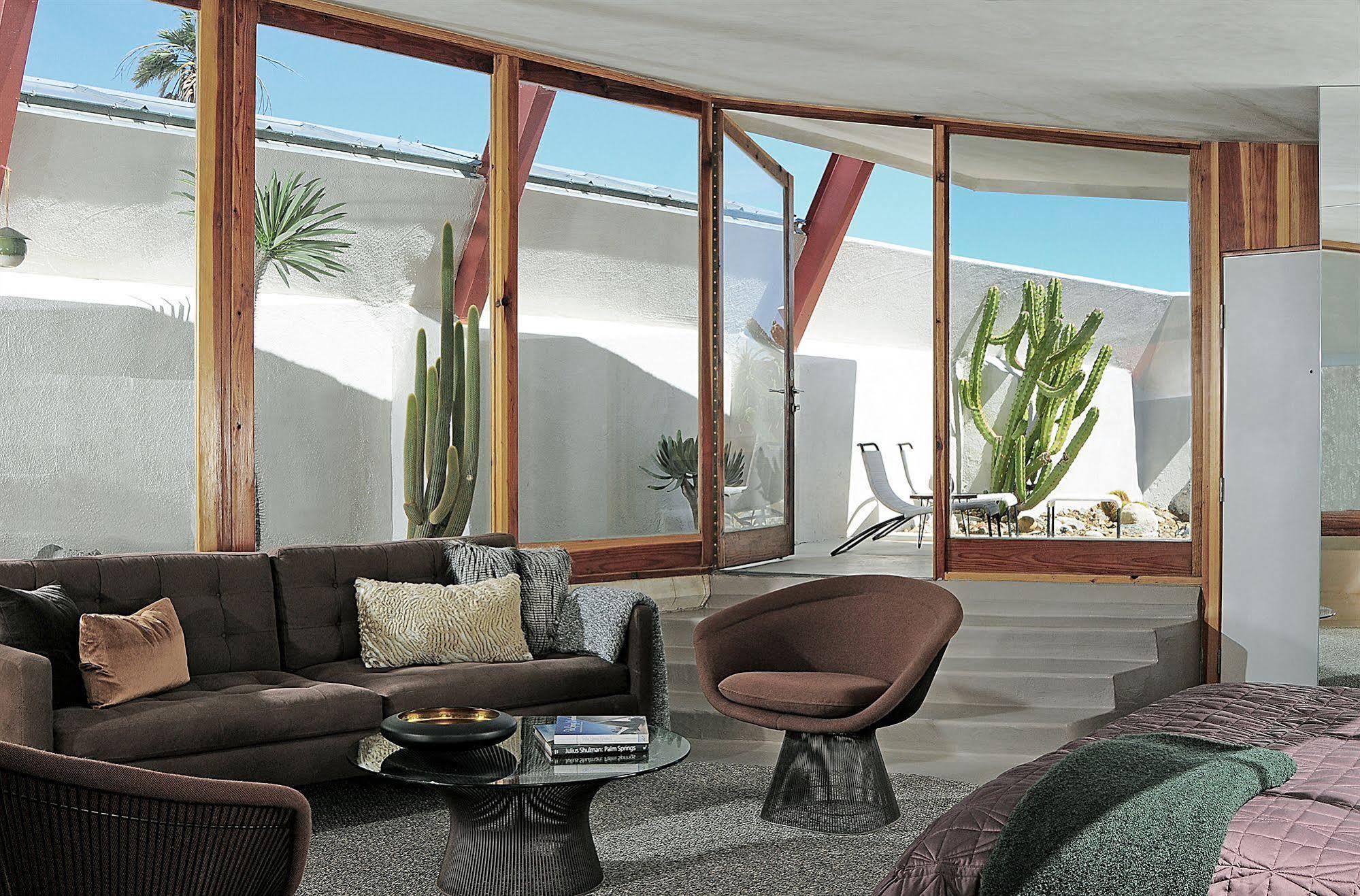 Hotel Lautner Desert Hot Springs Exterior photo