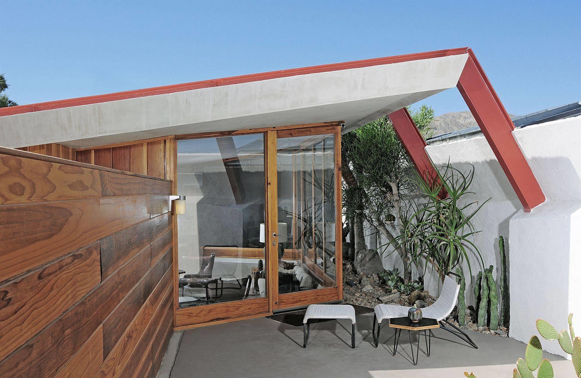 Hotel Lautner Desert Hot Springs Exterior photo